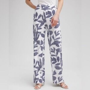 Chicos Straight Legged Pants Women 1.5R Navy‎ Blue White Leaf Print Casual